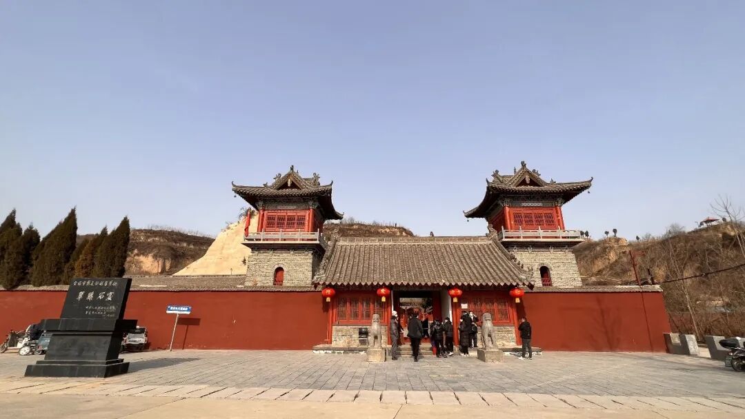 飞天礼佛南北朝的绝美造像巩义石窟寺