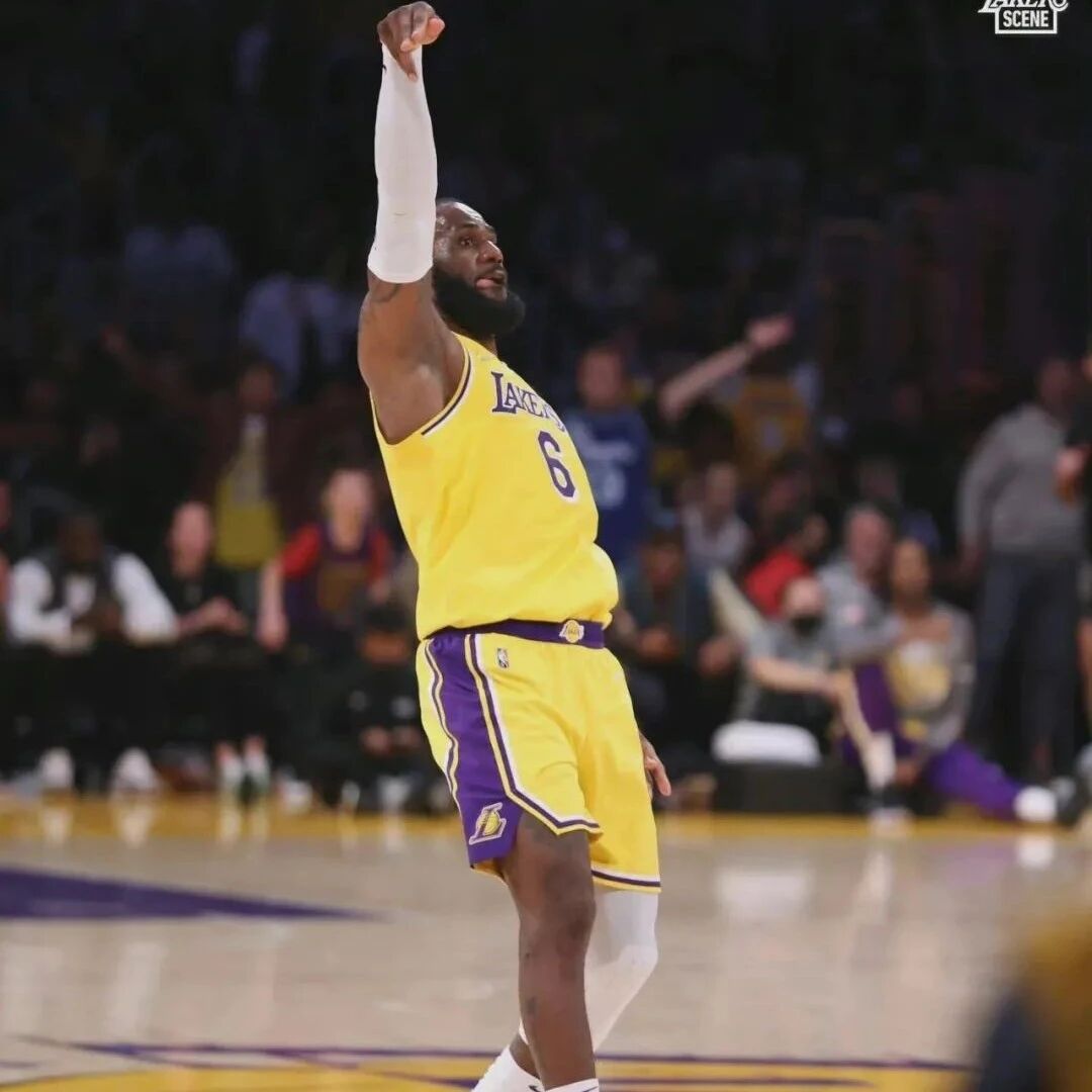 气炸了！詹姆斯不满谈论历史最佳得分手不提他！