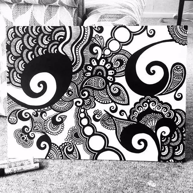 把黑白装饰画画在墙上才炫酷!