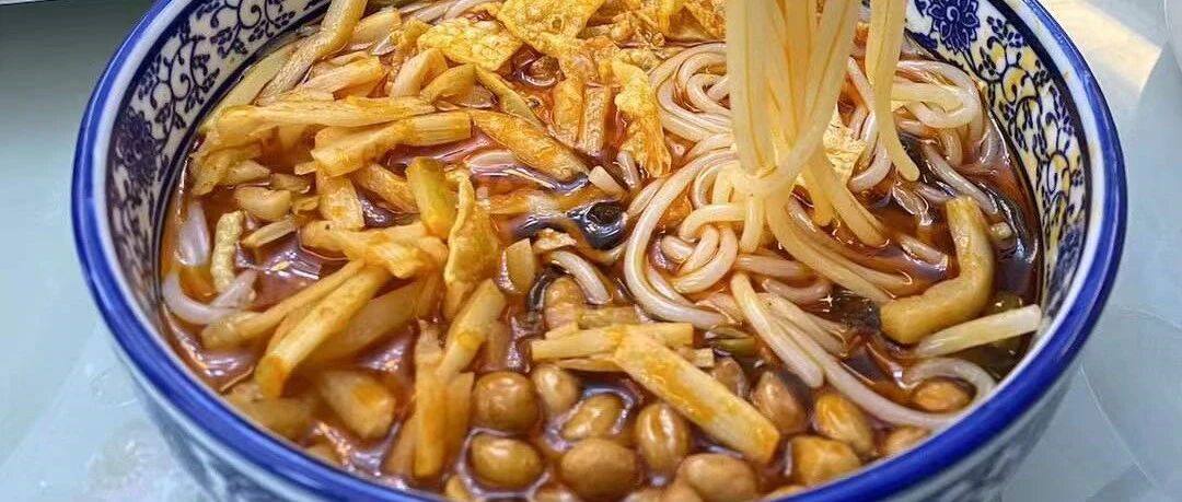 太难了！广西女子远嫁福建，在家煮螺蛳粉遭邻居投诉：太臭！