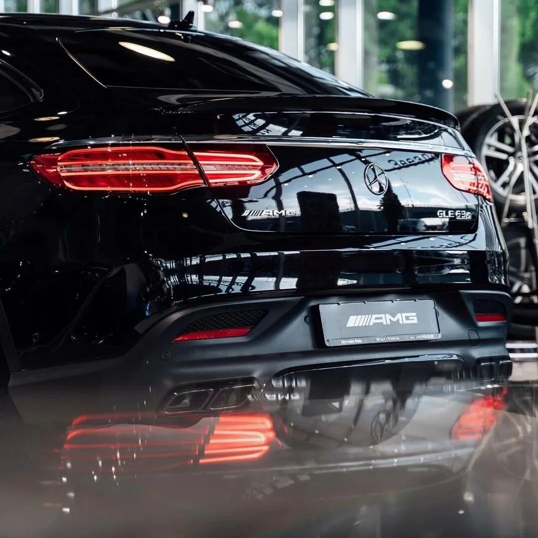 奔驰汽车尾灯欣赏，你喜欢哪一款呢？