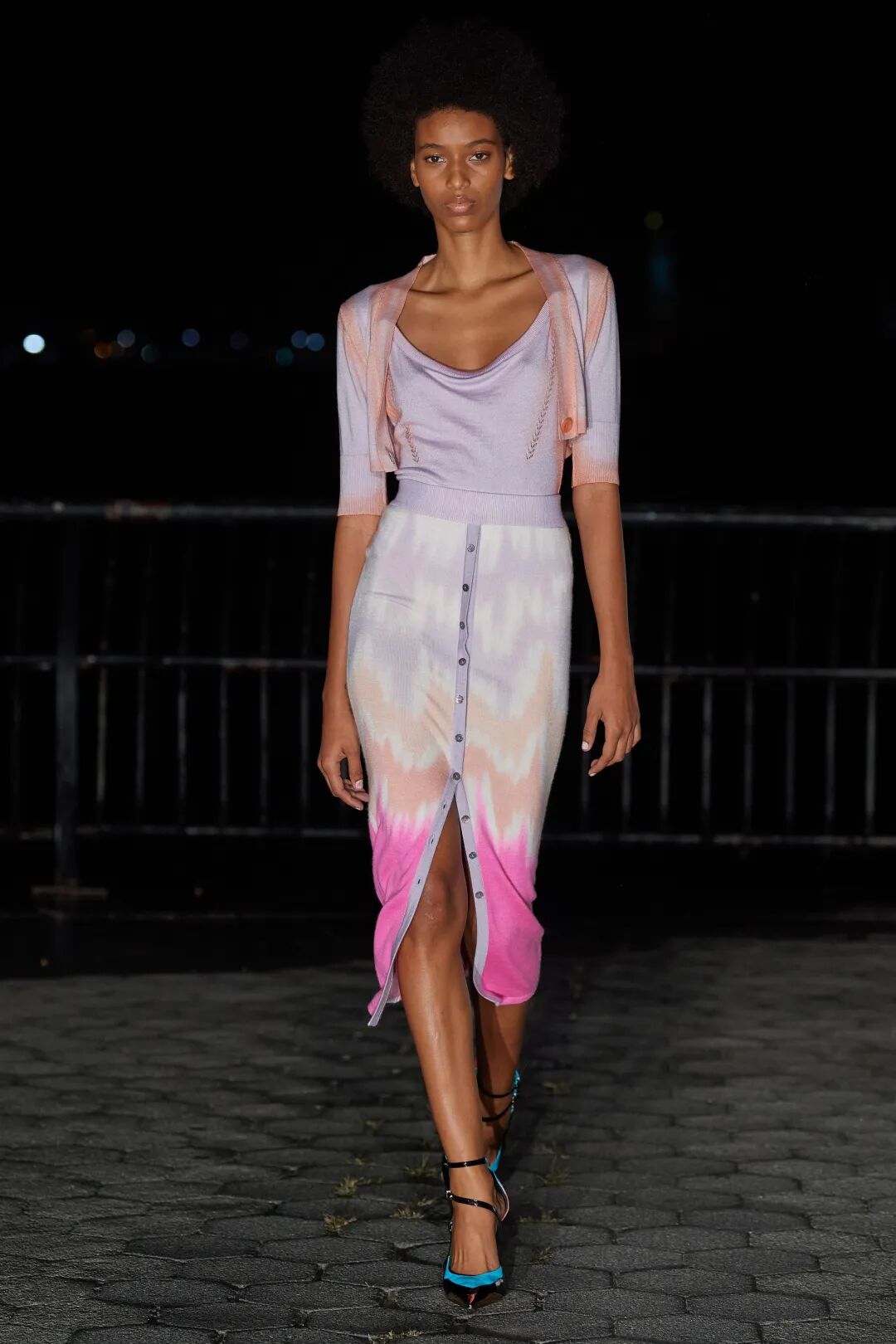 2022春夏流行色分析——浅淡粉蜡(图44)