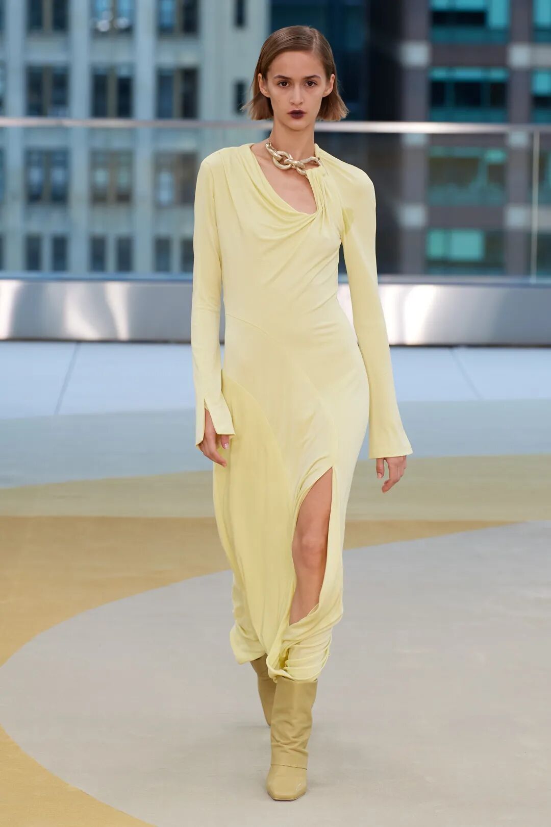 2022春夏流行色分析——浅淡粉蜡(图28)