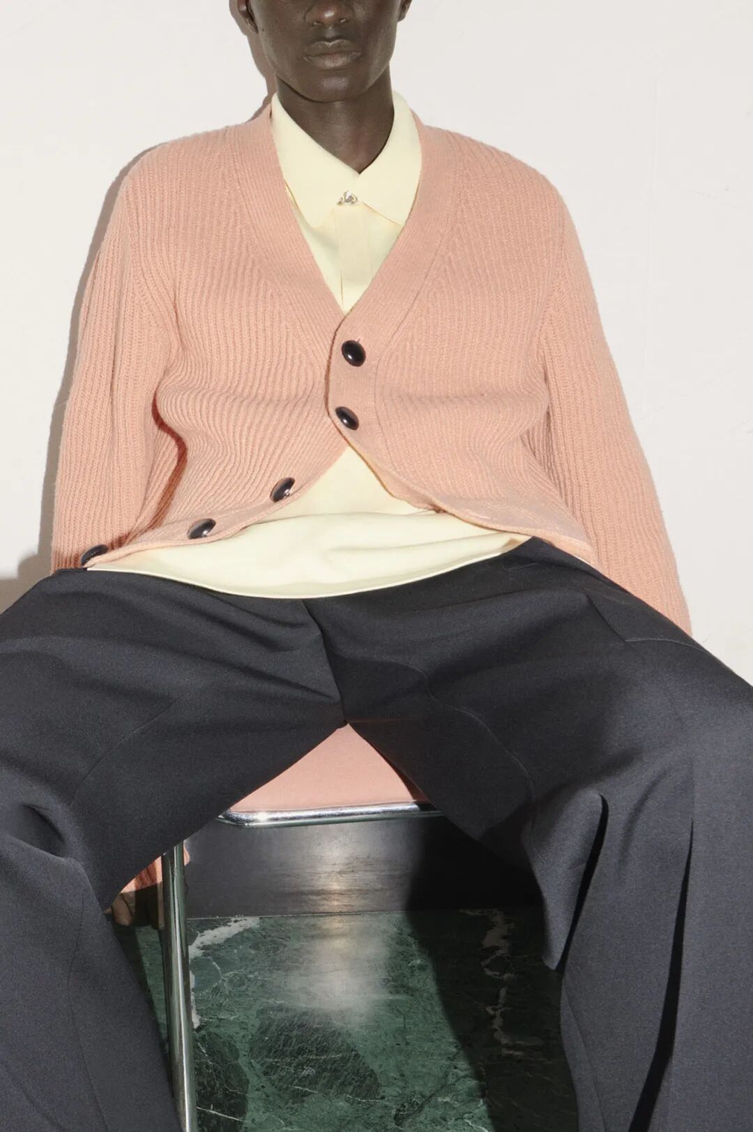 2022春夏流行色分析——浅淡粉蜡(图38)