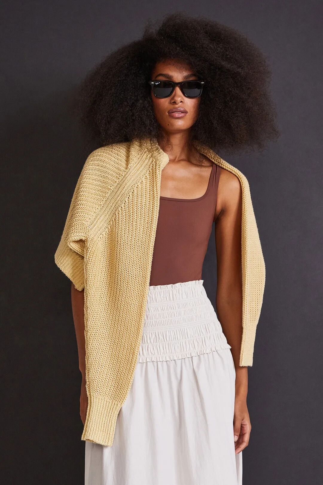 2022春夏流行色分析——浅淡粉蜡(图22)