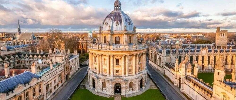 最新！英国教育报公布：盛产百万富翁大学排行榜！哪所院校最有“钱” 途？