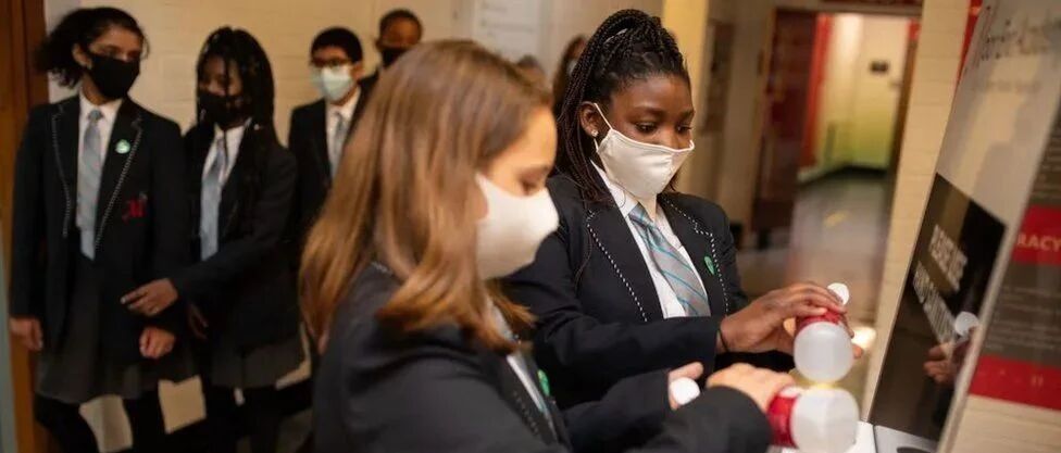 2019年度出国留学人数超70万，再创新高！伦敦周三进入三级封锁！