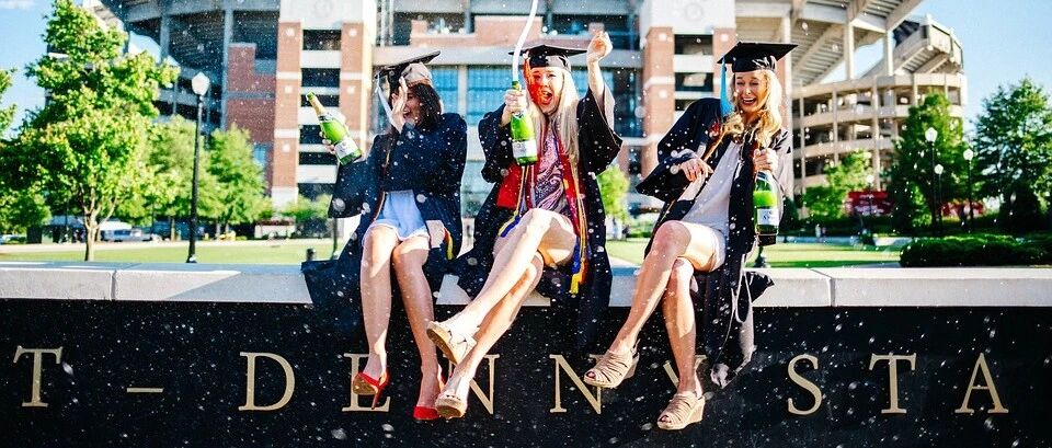 去英国留学，小同学你是不是有很多问号？