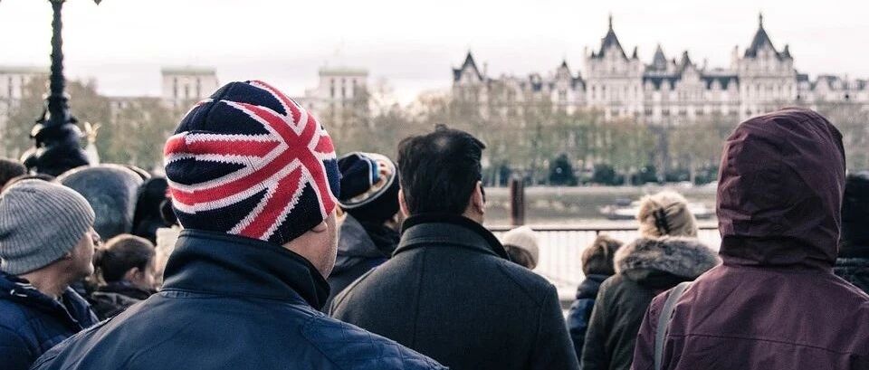 又被拒了？是什么原因呢？怎么才能顺利的去英国留学呢？