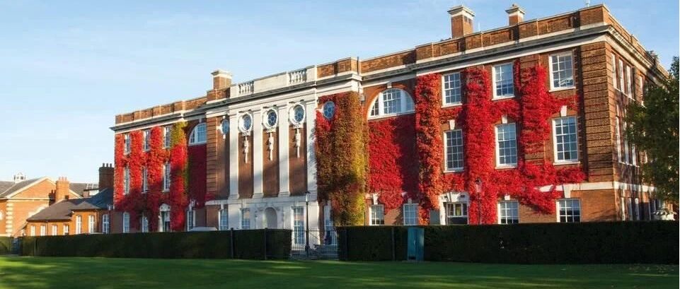 雅思分数要求极高的英国院校有哪些？也是倒吸了一口凉气有木有~