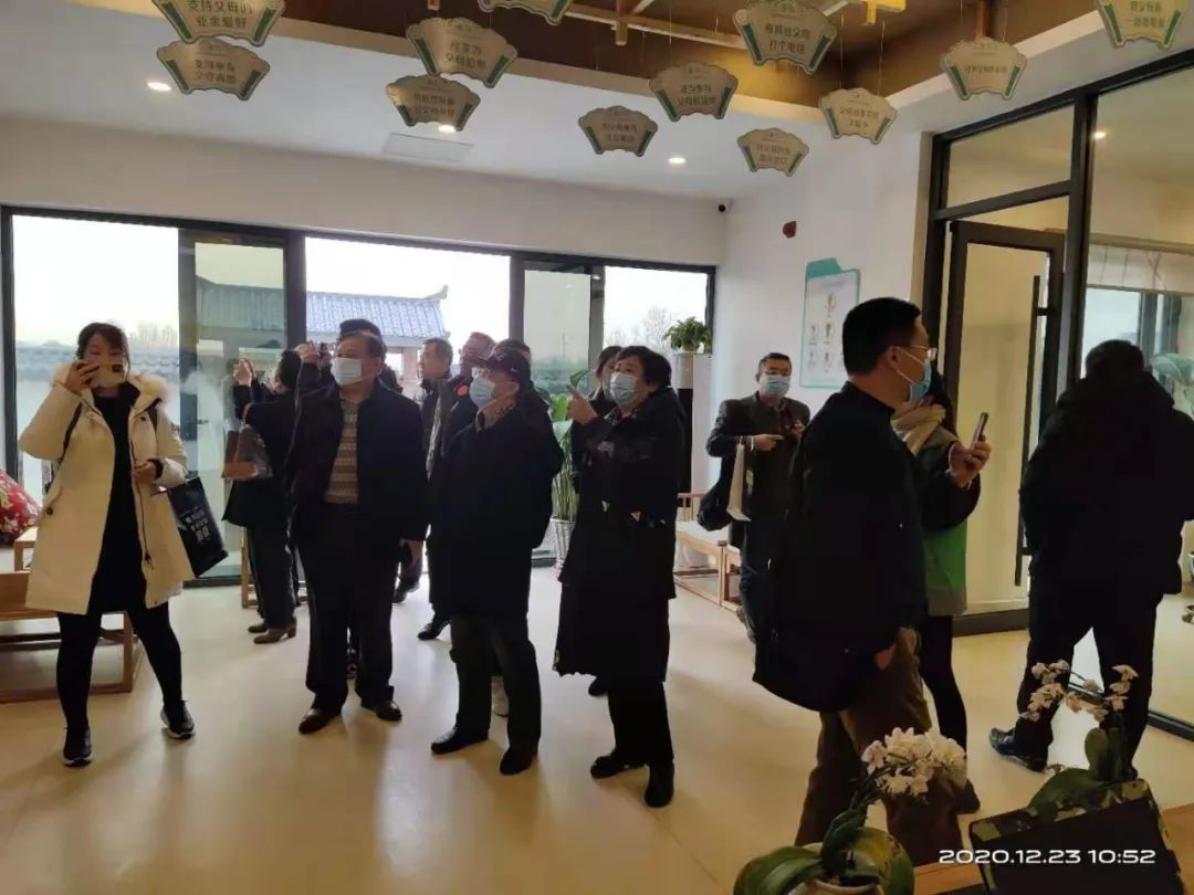 中国常青藤旅居养老产业联盟一行20余人参观青岛维普养老产业有限公司、智慧平台、维