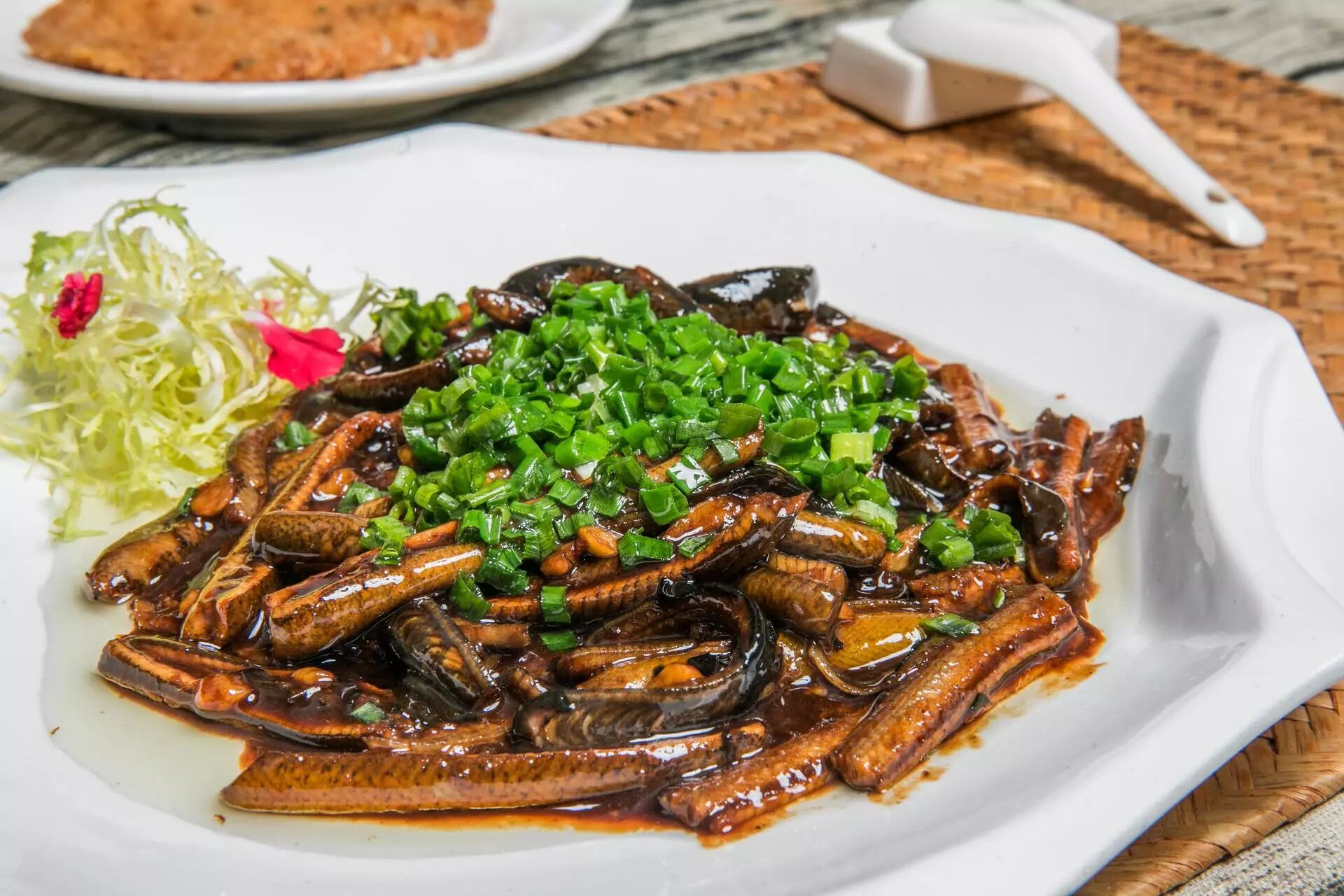 上海宁餐必点这几道 响油鳝丝