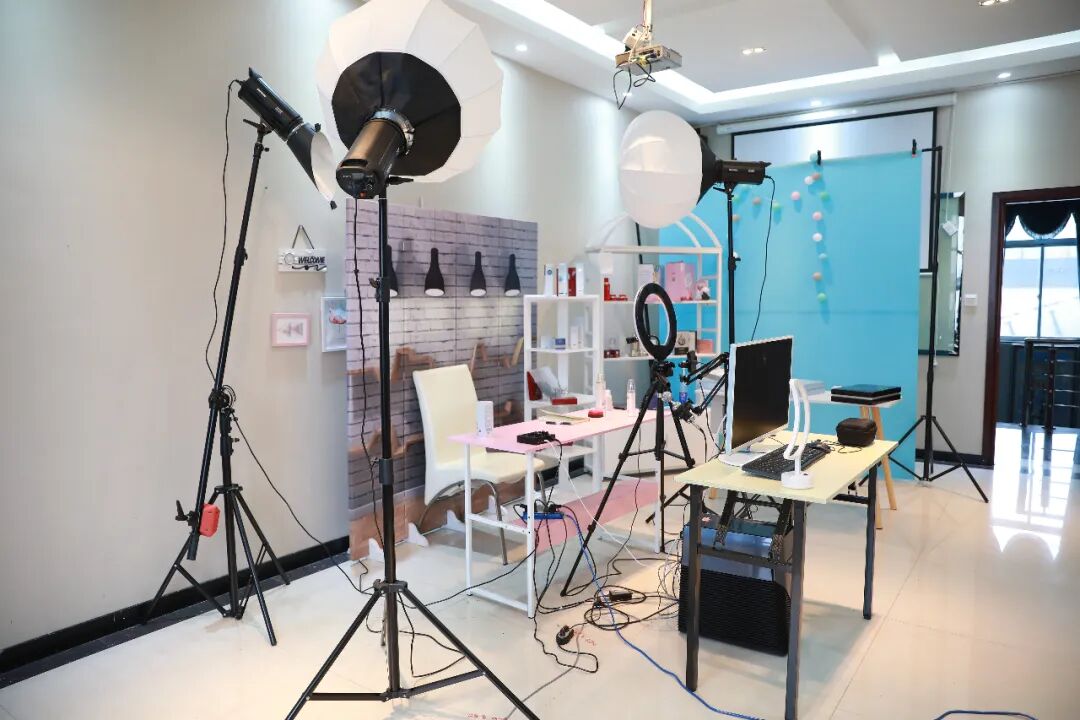 老企业创新变革，隆力奇借势直播带货发力