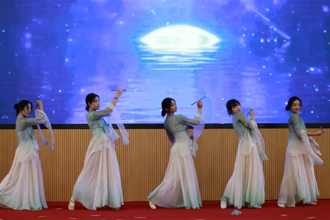 6902452d-3b73-48d3-9588-df5165ae3095.jpeg
