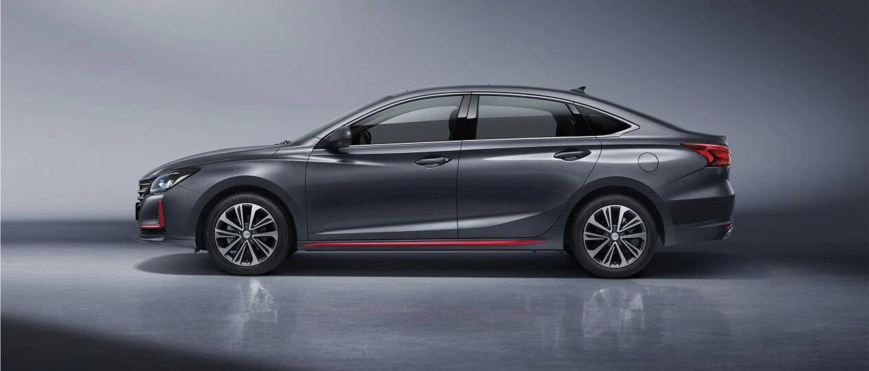 10多万只买中级车？这几款国产主力，可比合资还靓眼！