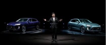 华为赋能，30万级的AITO问界M5，解决了哪些问题？