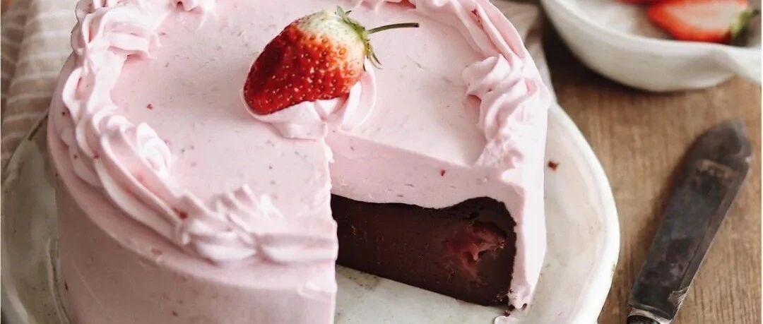 草莓巧克力巴斯克蛋糕丨双重味蕾满足