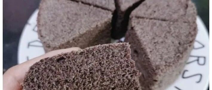 2分钟教你在家做黑米蒸糕，不揉面不发面，柔软细腻，比蛋糕好吃