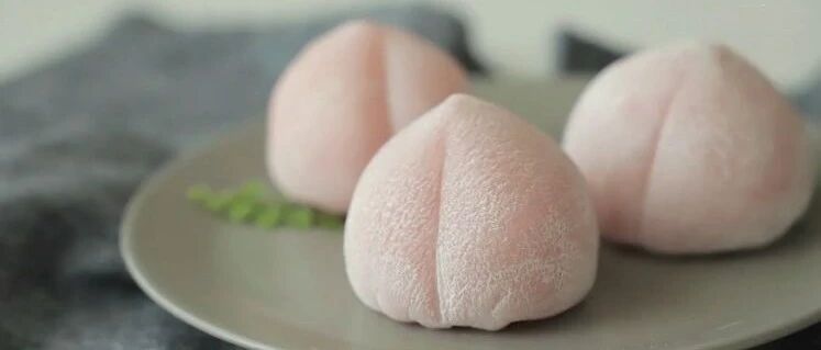 大热天最想吃它！0难度，十几块能做12个！蜜桃臀麻薯来了​