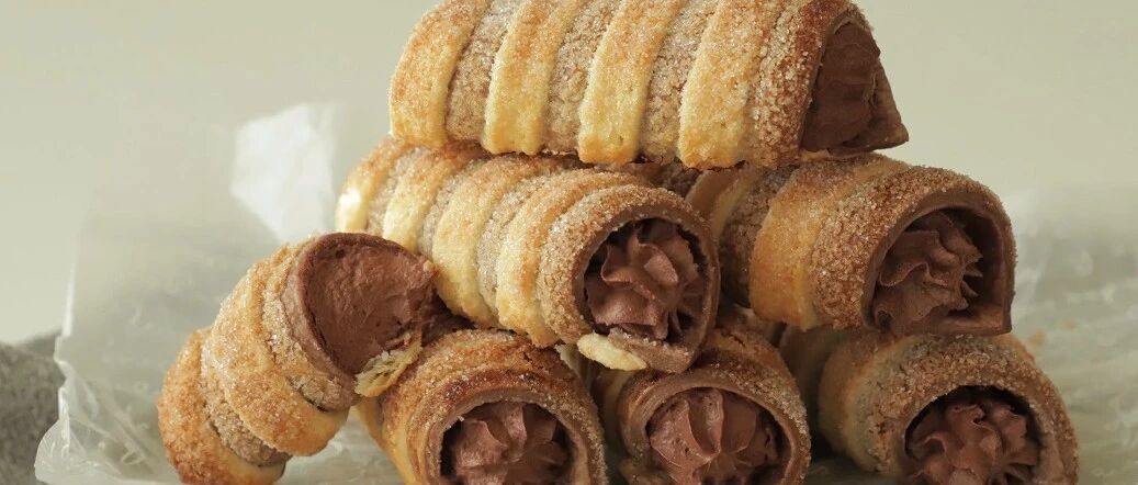 双层酥皮，灌满奶油，韩国超火的羊角酥，一上架就被抢光