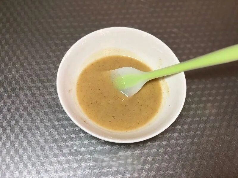 烘焙 // 五香芝麻烧饼，色泽金黄，外酥里软，咬一口酥掉渣