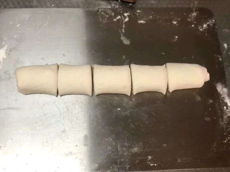 烘焙 // 五香芝麻烧饼，色泽金黄，外酥里软，咬一口酥掉渣