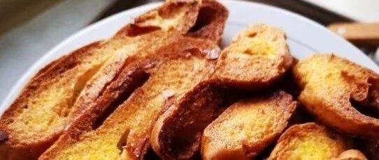 隔夜法棍，转身变面包店超人气酥脆奶香片！