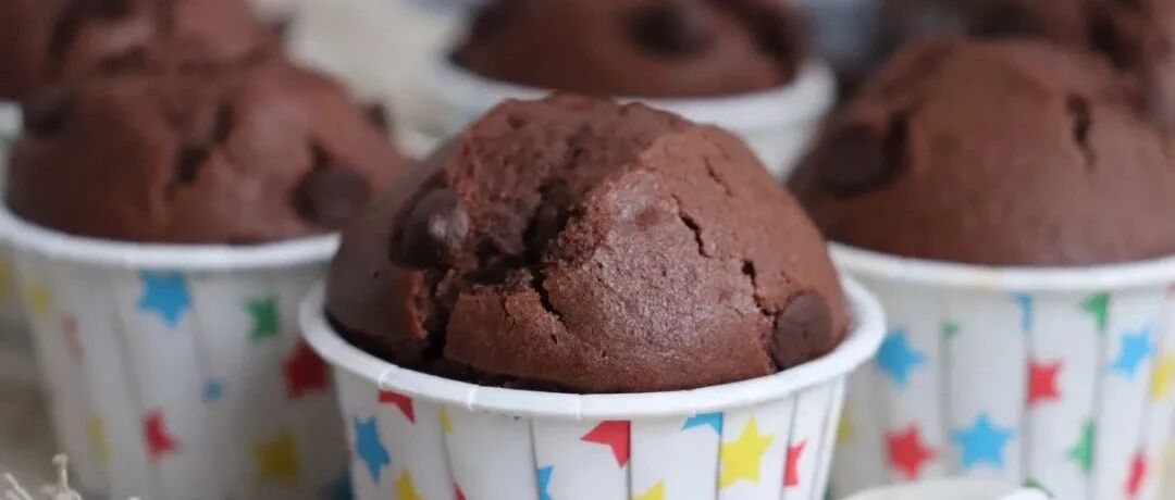 巧克力酱麦芬蛋糕丨简单易学，巧克力控的最爱