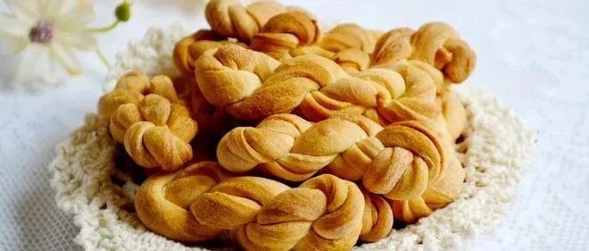 不用油炸就能做的麻花~低脂健康，一口嘎嘣脆！