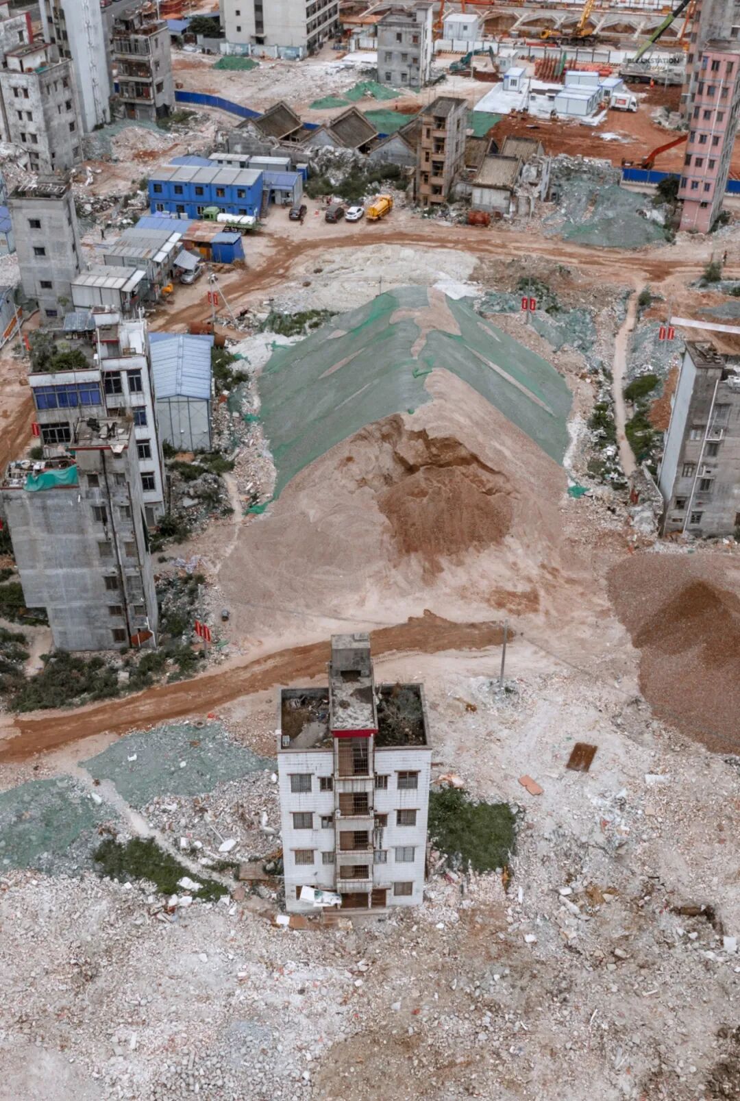 城市的切口广州冼村天河村影像记录