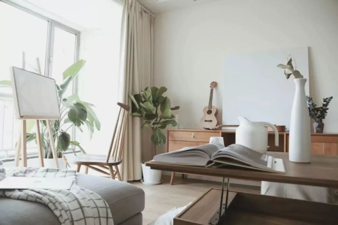 客厅阳台打通后，窗帘挂客厅还是阳台？