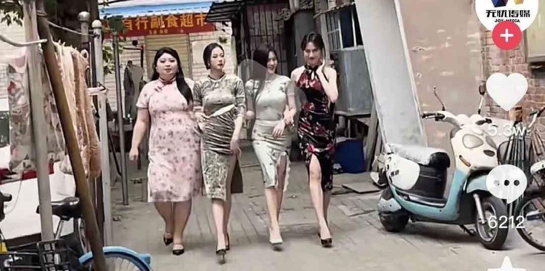 性心理角度看为什么男人都喜欢看女人的下体_性心理角度看为什么男人都喜欢看女人的下体_性心理角度看为什么男人都喜欢看女人的下体