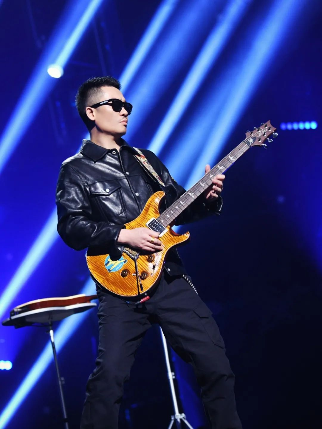 中国首席吉他手李延亮图片