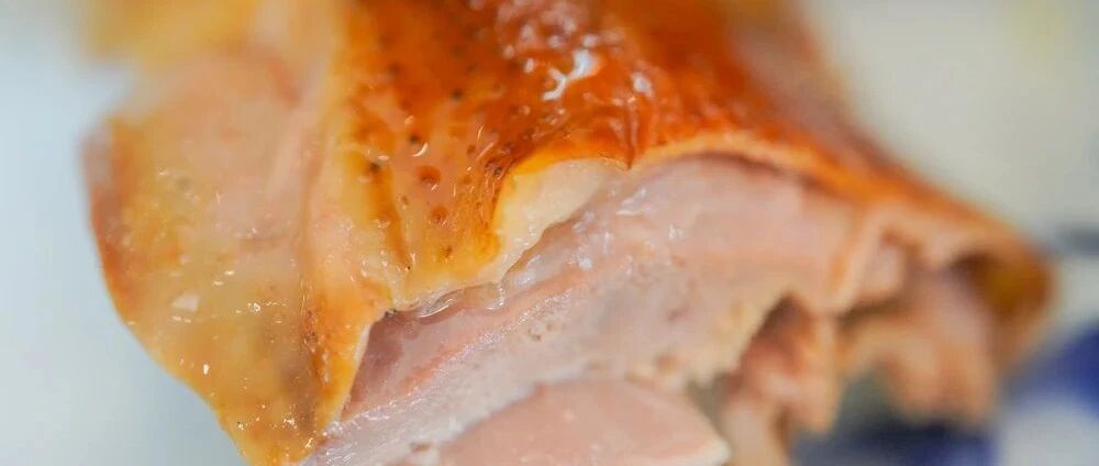 靠一只多汁乳鸽火了15年，广东之外最特别