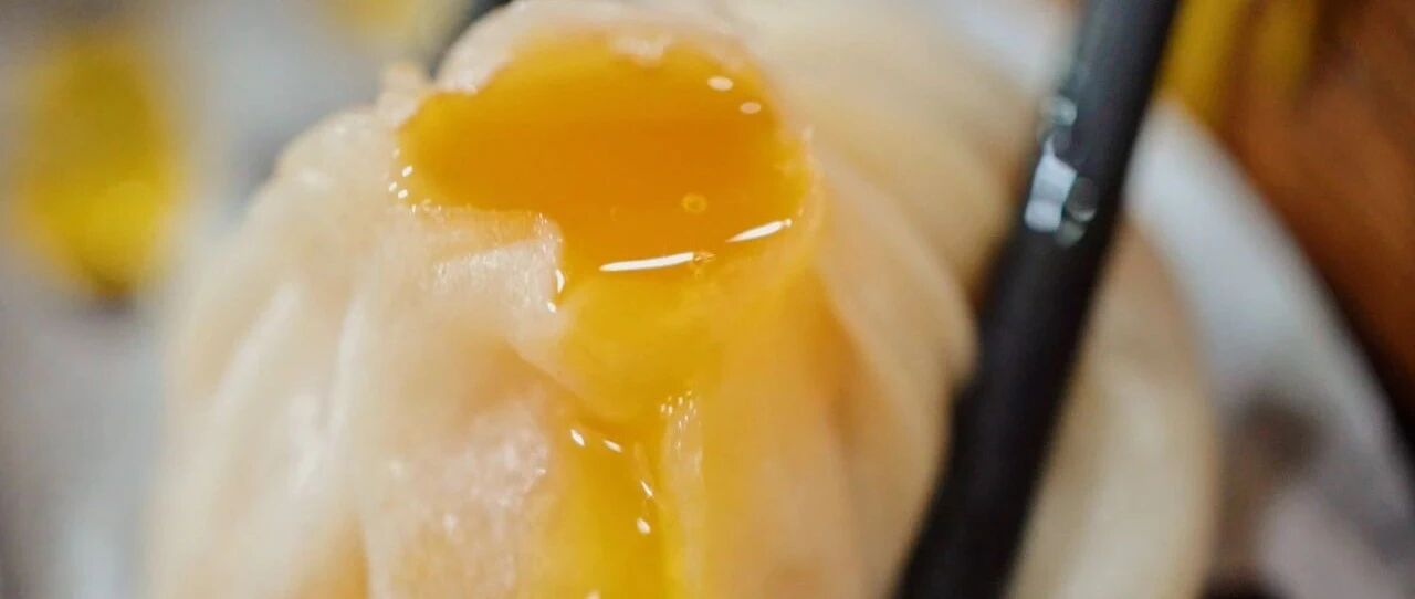 蟹油汹涌的蟹粉小笼包，和这条街上好吃的 6 家店