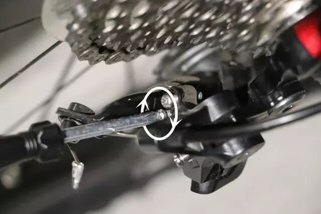 变速自行车如何变速_自行车变速不准怎么调_自行车变速器怎么调