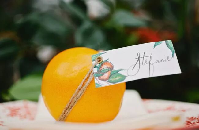 婚礼灵感 | 25款新鲜水果餐桌装饰品，甜蜜的流行趋势