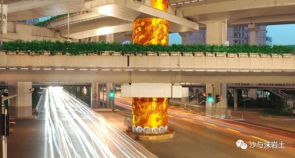 （李向东）上海高架桥立柱中的“九龙柱”