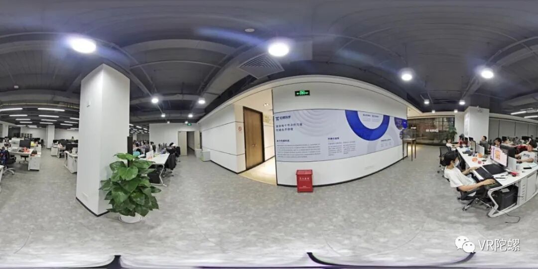 单摄极简主义！小红屋8K 3200万像素全景相机深度评测 | VR陀螺