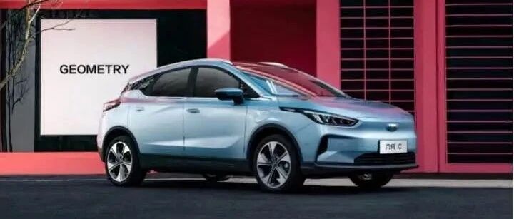 华山论剑 | 首款无痛点SUV正式C位出道，几何C能否引领纯电汽车新时代？