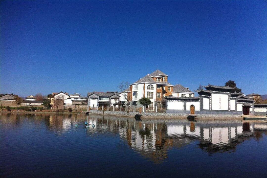 白族建筑 白族民居建筑之特点简析