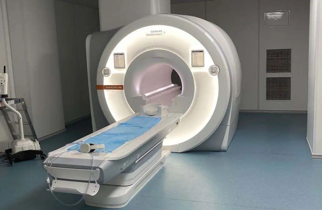 磁共振矩阵怎么计算【重磅】新一代智慧型生命感知磁共振——MAGNETOM Vida， 成功落户中大放射并全面投入使用！！！_https://www.jmylbn.com_新闻资讯_第52张