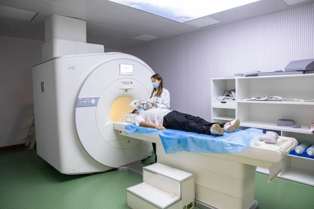 5t超導型mri,2臺數字化x線攝影系統,1臺數字胃腸機,2臺移動式床旁x光