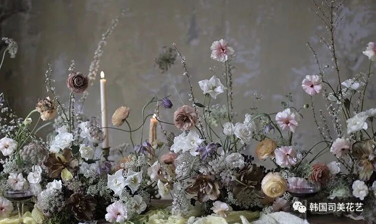 如何做一个有格调的餐桌花艺？