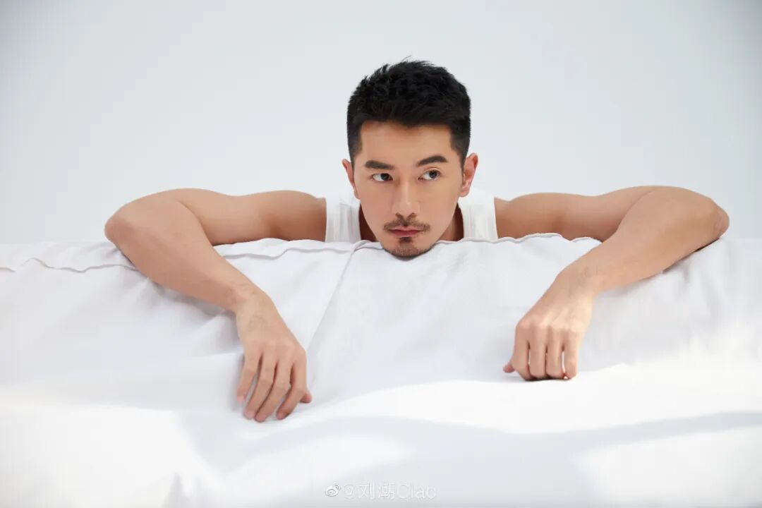 SM出道的胸毛男刘潮天菜！封神2大老公被锁定啦！！