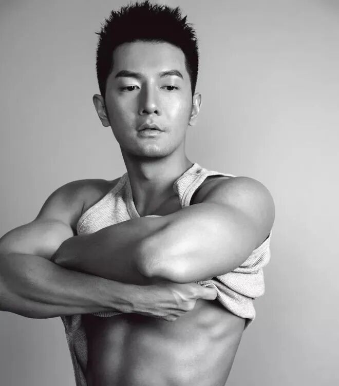 SM出道的胸毛男刘潮天菜！封神2大老公被锁定啦！！