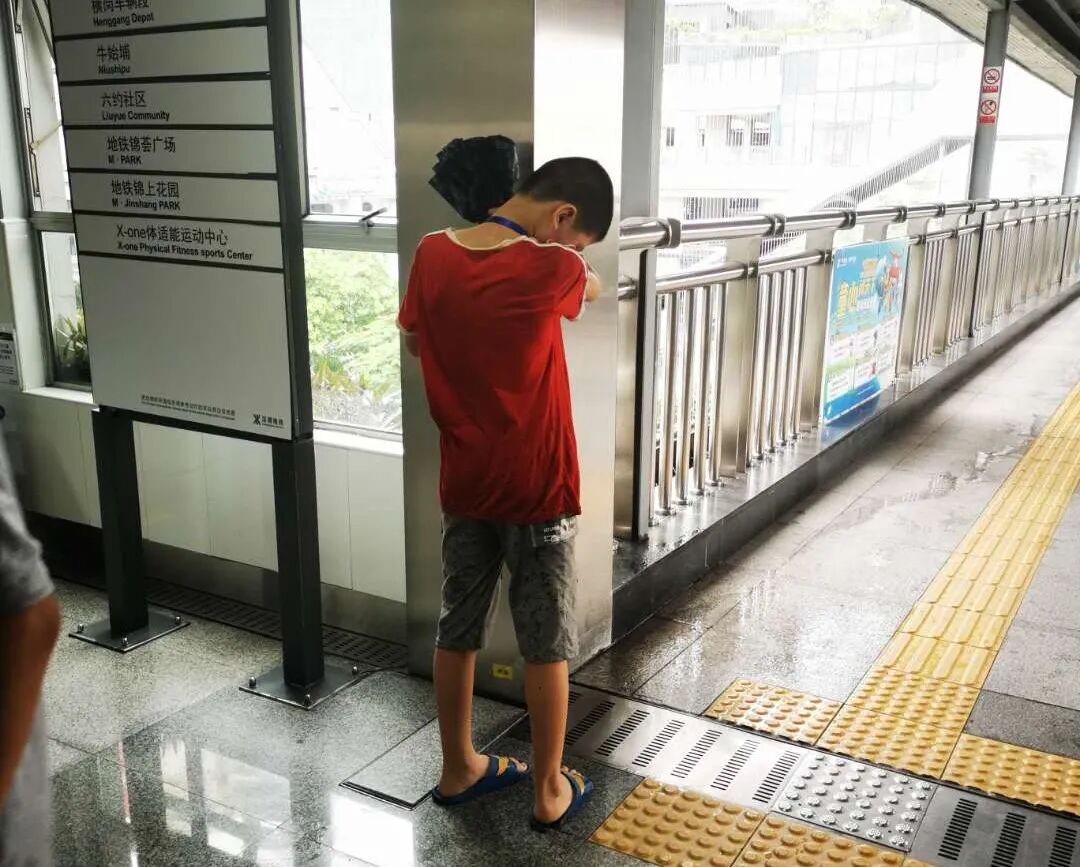 ��� | ע��Ҫ����ĺ����ǣ���������ɫǾޱ������һ��α���