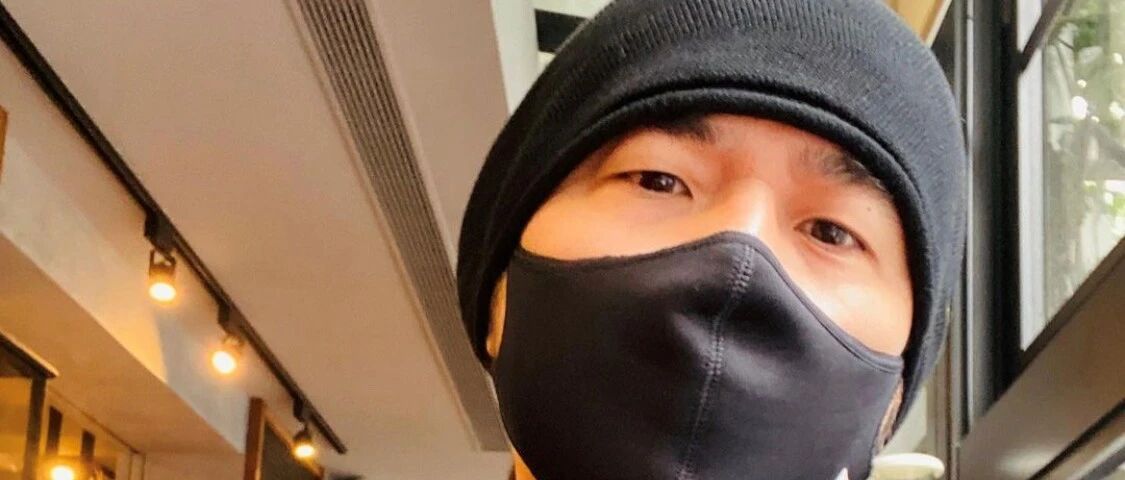 “目前暂时找不到对手。”20年了他怎么还这么嚣张