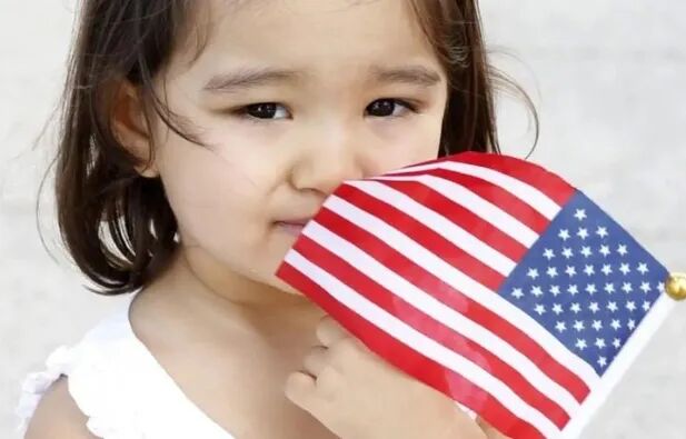原中國人在美國生孩子有什么福利_原中國人在美國生孩子的費用_原中國人美國生孩子國籍