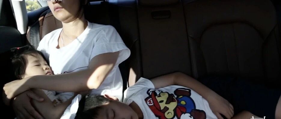 北京3组中产家庭真实的暑假生活曝光：学科类培训班消失，父母就躺平了吗？